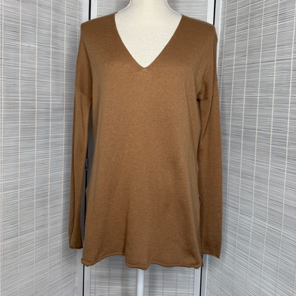 Babaton Sweater Camel V Neck Thin Knit Wool Blend Side Slit Long Sleeve S